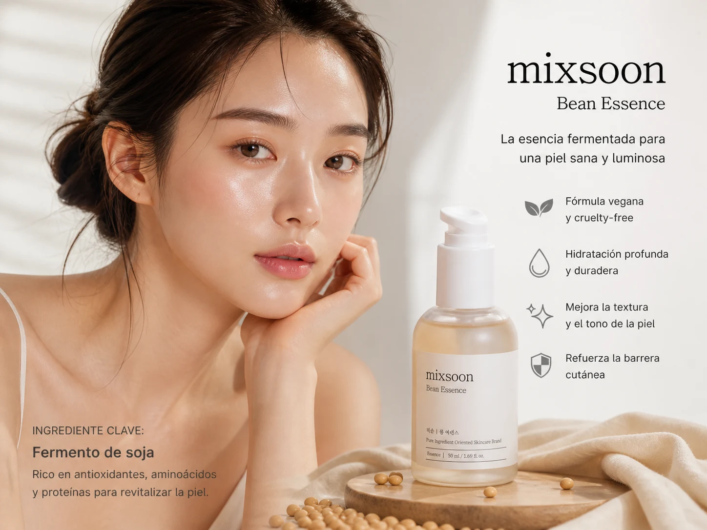 Mixsoon Bean Essence en una composicion luminosa de glass skin
